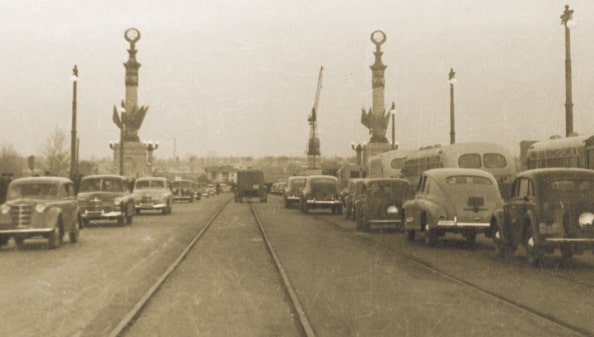 5 листопада 1953 р. відбулося урочисте відкриття мосту імені Є.О. Патона